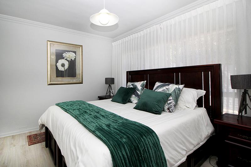 6 Bedroom Property for Sale in Reebok Western Cape